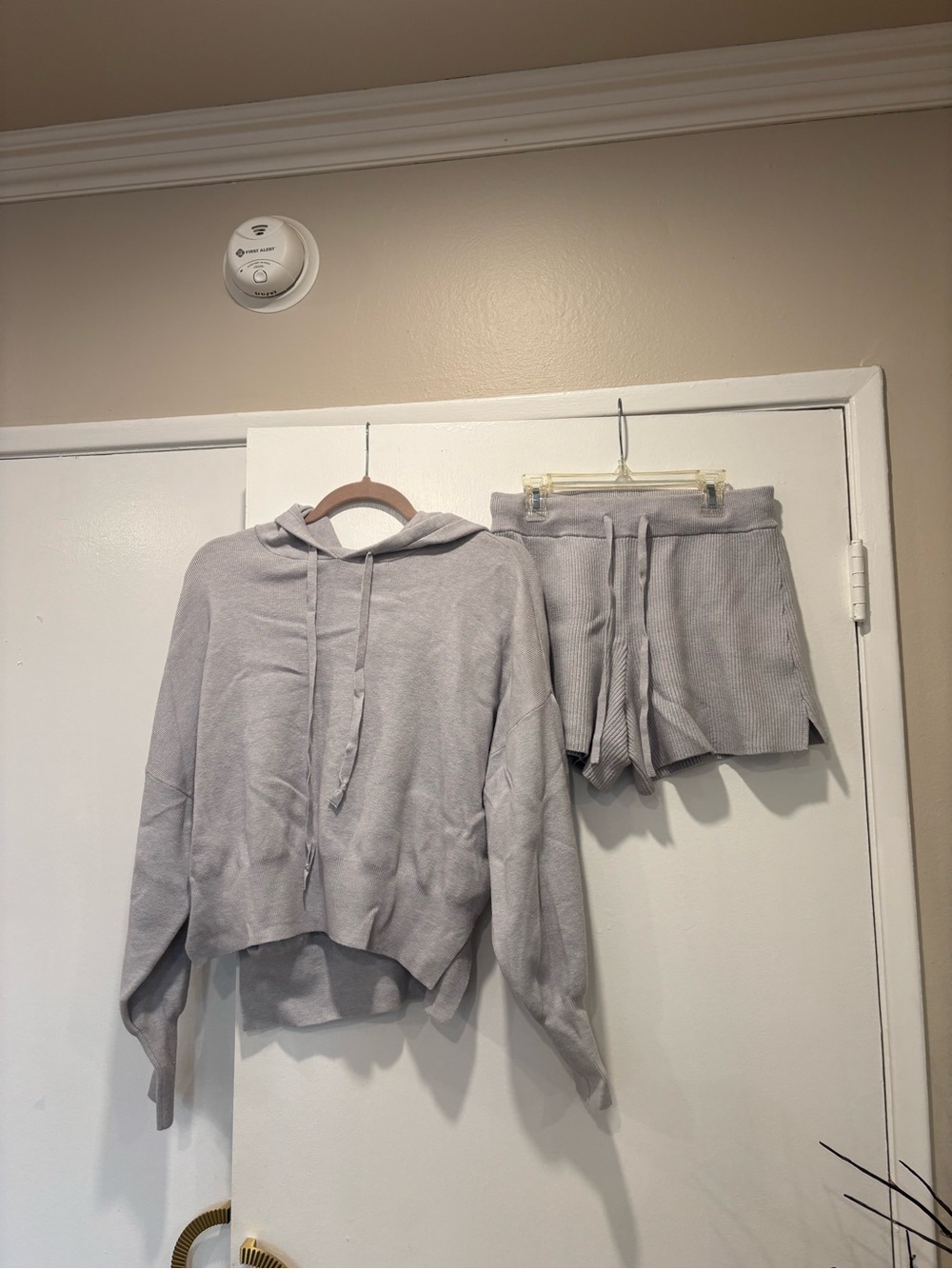 Abercrombie Super Soft Cozy Light Gray Knit Hoodie & Shorts Set